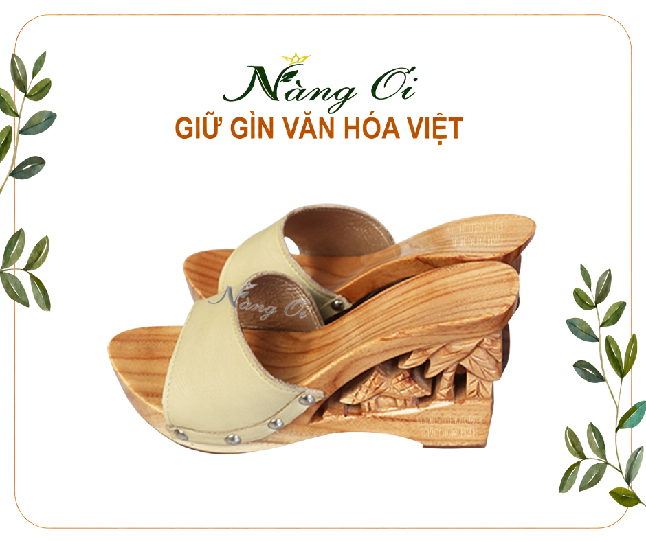 guốc gỗ chạm khắc ngôi nhà 